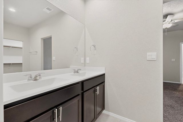 10713 Caresso Loop SW, Albuquerque, NM 87121