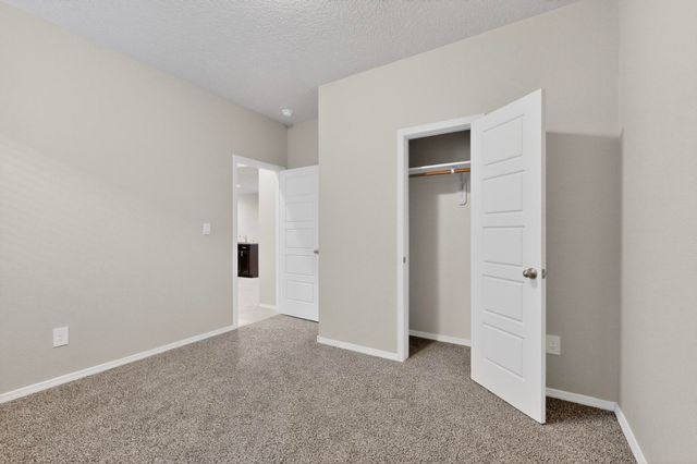 10713 Caresso Loop SW, Albuquerque, NM 87121