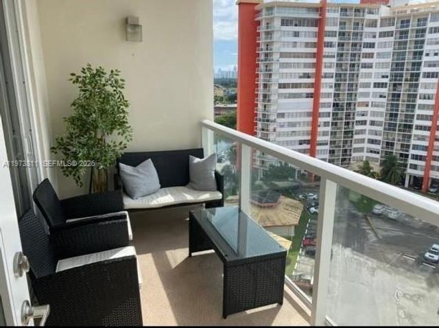 1301 NE Miami Gardens Dr 1111W, Miami, FL 33179