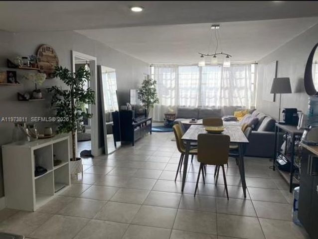 1301 NE Miami Gardens Dr 1111W, Miami, FL 33179