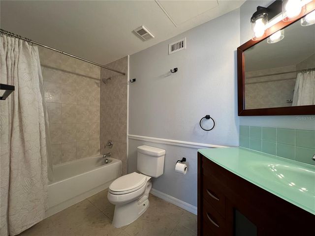 2333 FEATHER SOUND DRIVE B104, Clearwater, FL 33762
