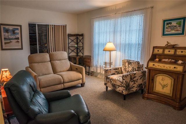 7713 39TH AVENUE N, St Petersburg, FL 33709