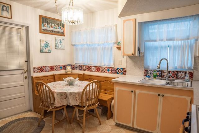 7713 39TH AVENUE N, St Petersburg, FL 33709