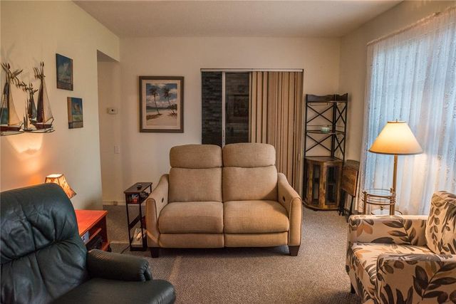7713 39TH AVENUE N, St Petersburg, FL 33709