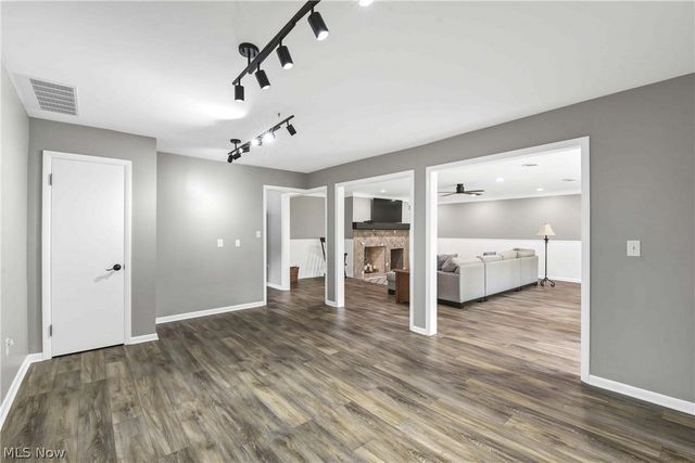 3596 Canterbury Road, Westlake, OH 44145