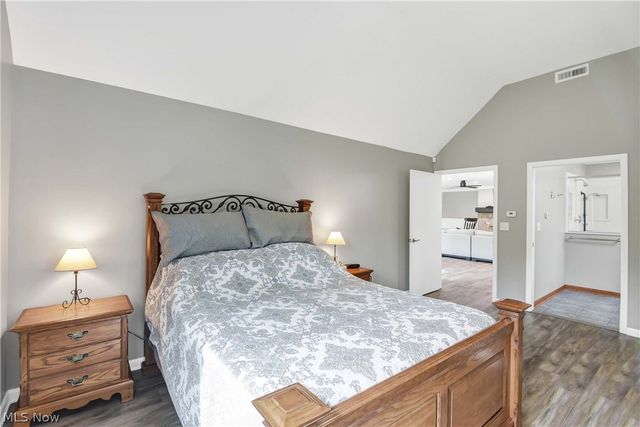 3596 Canterbury Road, Westlake, OH 44145