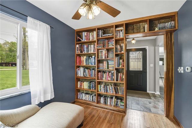 3596 Canterbury Road, Westlake, OH 44145