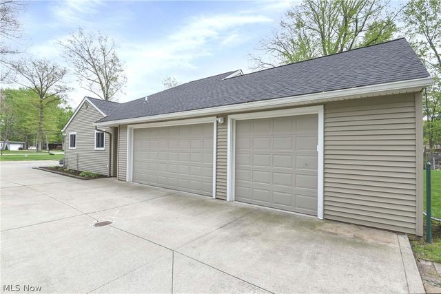 3596 Canterbury Road, Westlake, OH 44145