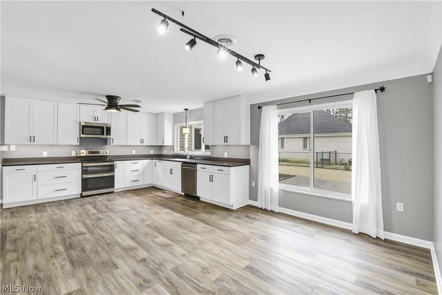 3596 Canterbury Road, Westlake, OH 44145