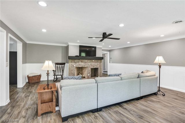 3596 Canterbury Road, Westlake, OH 44145