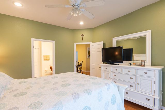 1600 SE Sheffield Terrace 201, Stuart, FL 34994