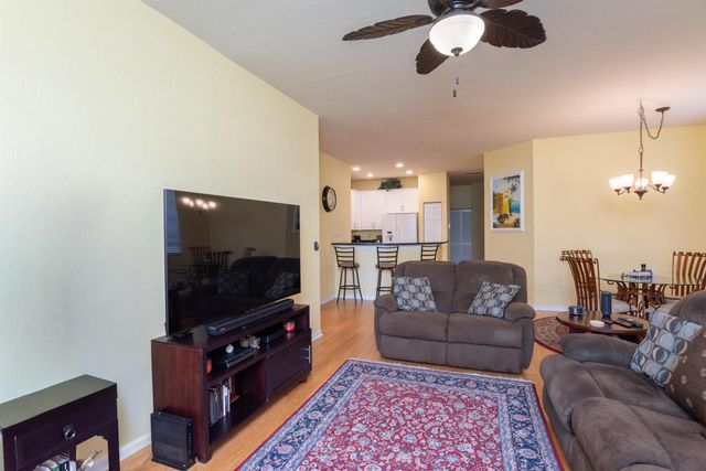 1600 SE Sheffield Terrace 201, Stuart, FL 34994