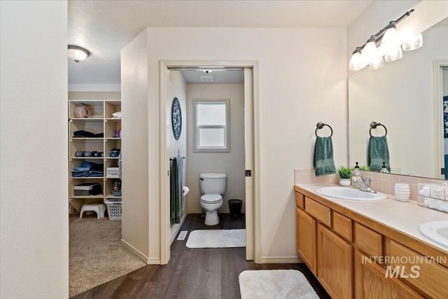 5887 S Tallowtree Way, Boise, ID 83716