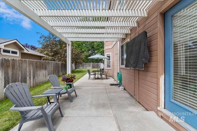 5887 S Tallowtree Way, Boise, ID 83716