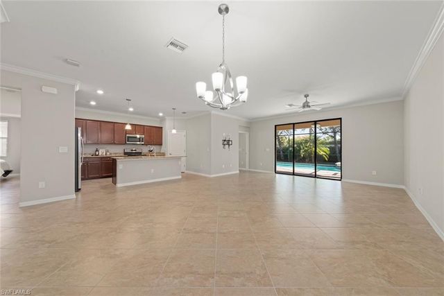 9409 Glenforest DR, Naples, FL 34120