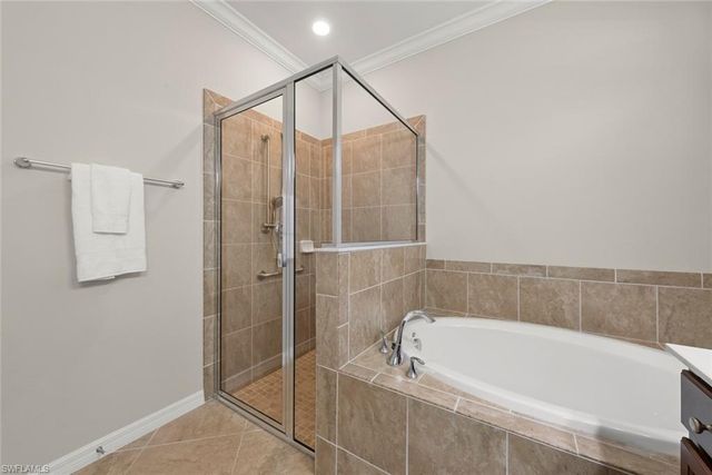 9409 Glenforest DR, Naples, FL 34120