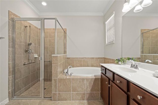 9409 Glenforest DR, Naples, FL 34120