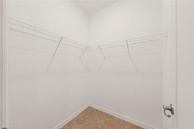 9409 Glenforest DR, Naples, FL 34120