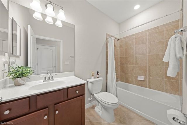 9409 Glenforest DR, Naples, FL 34120