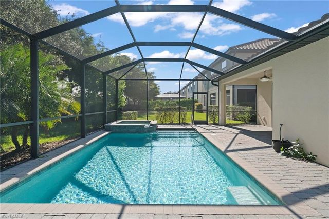9409 Glenforest DR, Naples, FL 34120