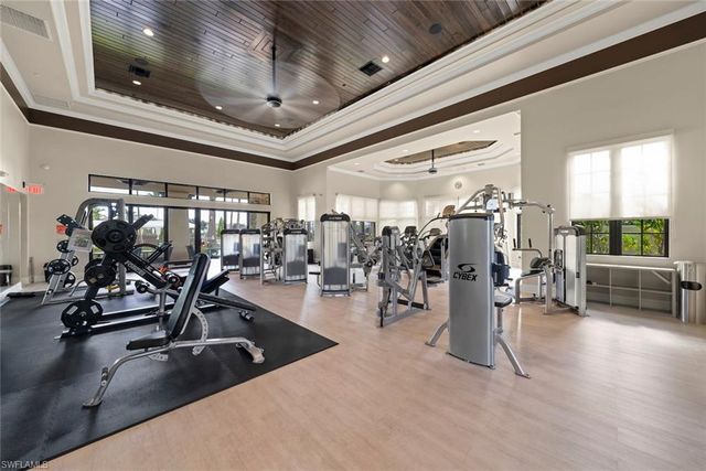 9409 Glenforest DR, Naples, FL 34120