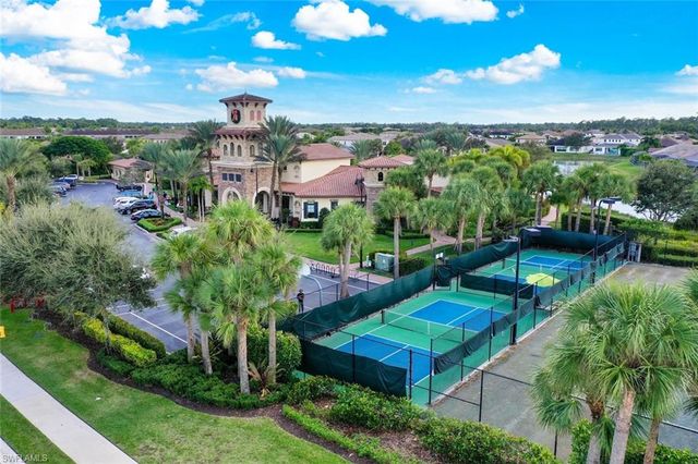 9409 Glenforest DR, Naples, FL 34120