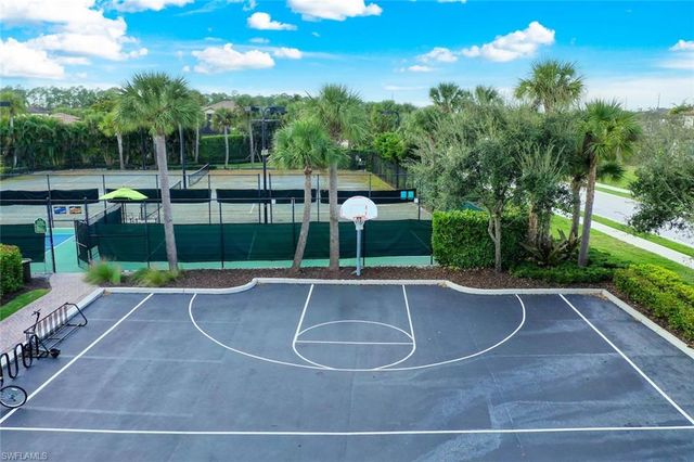 9409 Glenforest DR, Naples, FL 34120