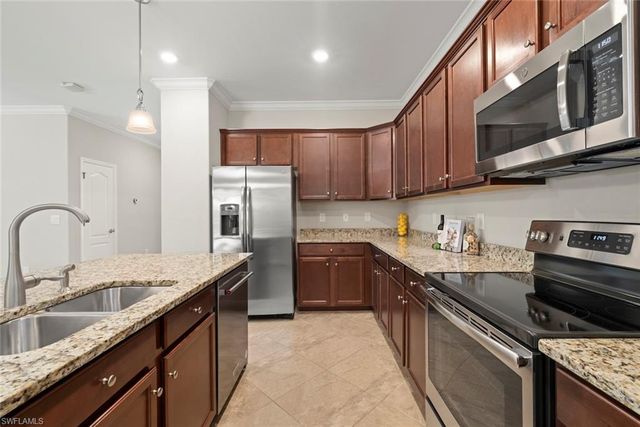 9409 Glenforest DR, Naples, FL 34120