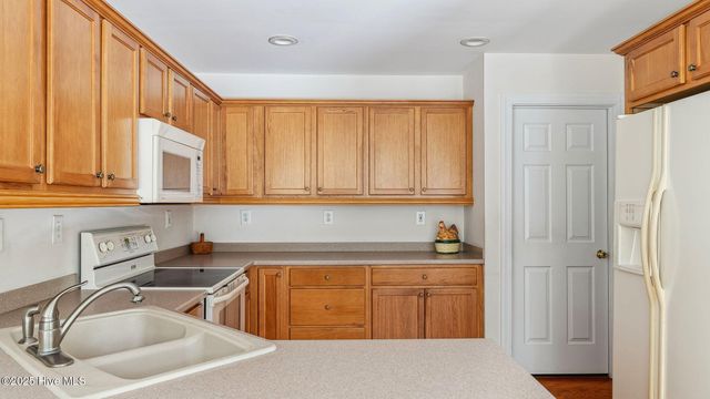 202 Juniper Creek Boulevard, Pinehurst, NC 28374