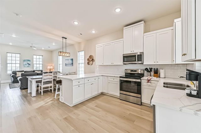 23500 San Luis Pass Road 7, Galveston, TX 77554