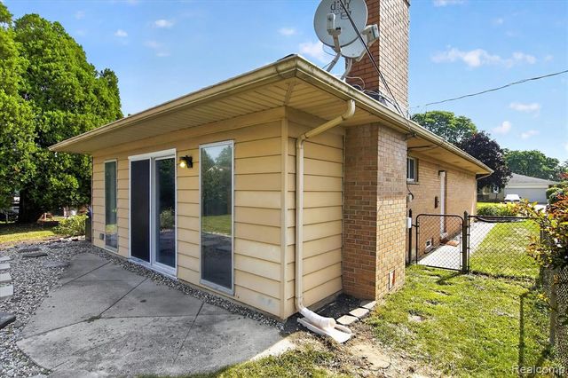 15109 Susanna Street, Livonia, MI 48154