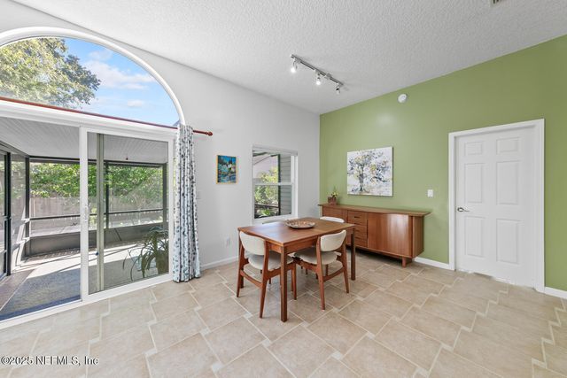 3807 UNION PACIFIC Drive W, Jacksonville, FL 32246