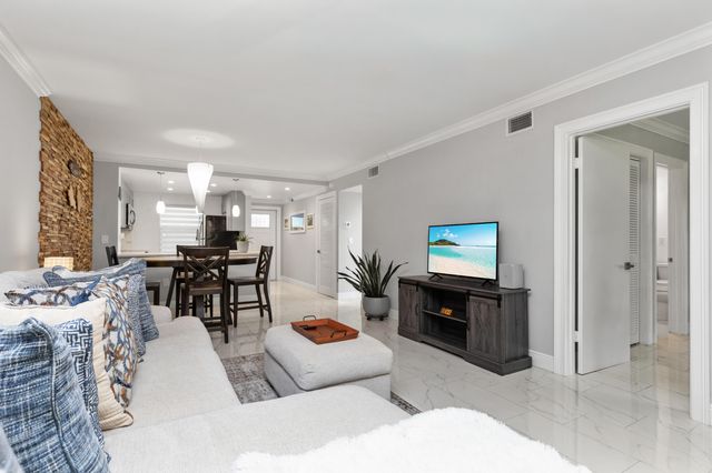 9780 Marina Boulevard 421, Boca Raton, FL 33428