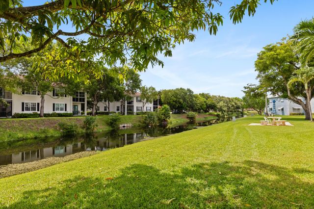 9780 Marina Boulevard 421, Boca Raton, FL 33428