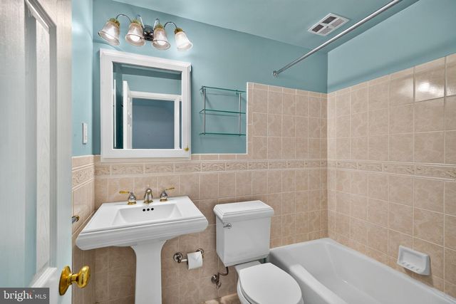 1155 S LEHIGH CIR, Swarthmore, PA 19081