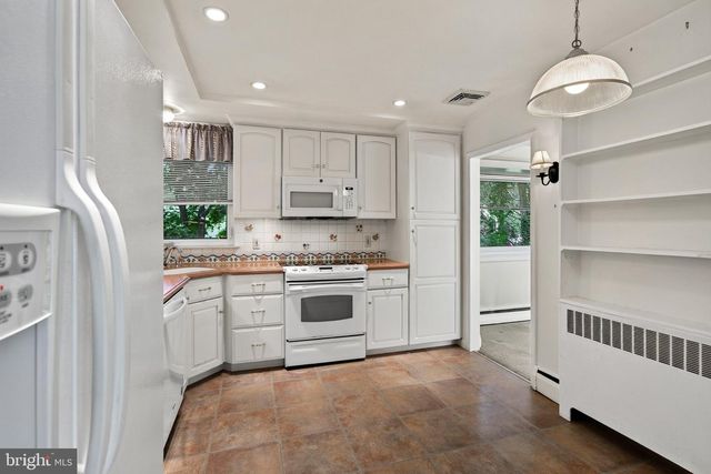 1155 S LEHIGH CIR, Swarthmore, PA 19081
