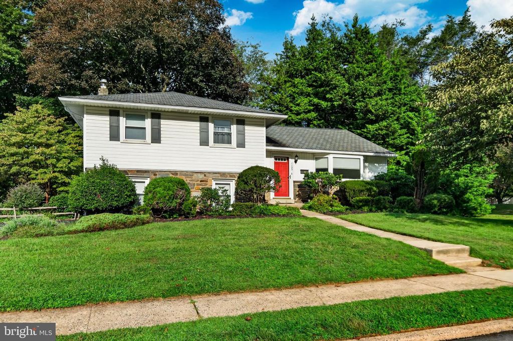 1155 S LEHIGH CIR, SWARTHMORE, PA 19081 — exterior
