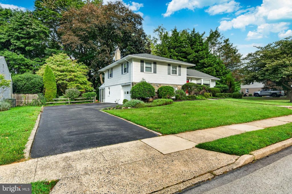 1155 S LEHIGH CIR, SWARTHMORE, PA 19081 — photo 2