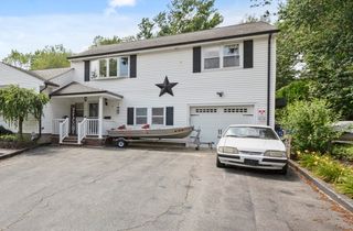 20 1/2 Bliss St 2, Taunton, MA 02780