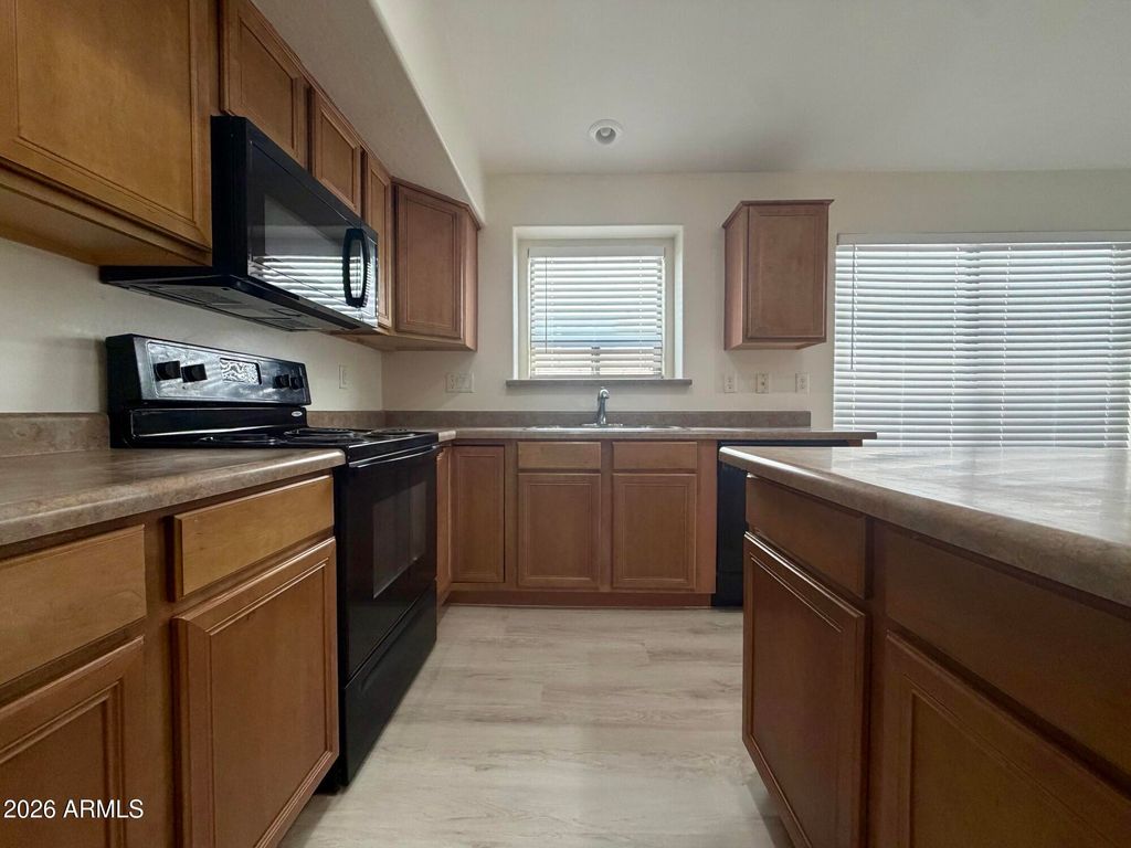 5622 W Jones Avenue, Phoenix, AZ 85043 — photo 2