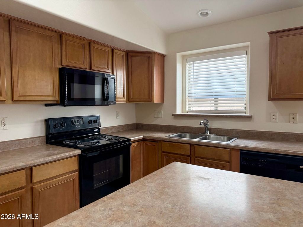 5622 W Jones Avenue, Phoenix, AZ 85043 — photo 3
