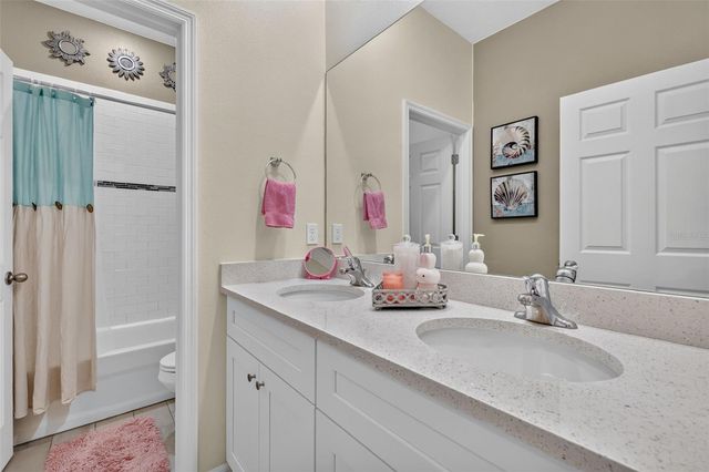 30658 EAST BLUEBELL AVE, Eustis, FL 32736