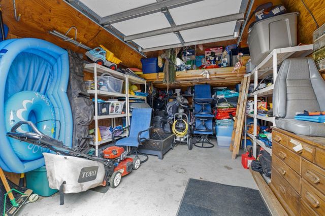 138 28TH ST SW, Minot, ND 58701
