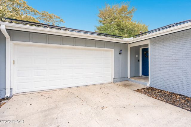 2927 Foxcroft Lane, South Daytona, FL 32119