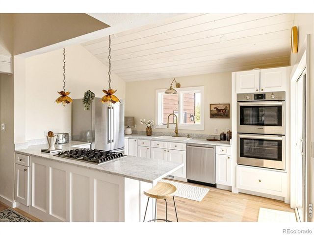 1040 Brook Road, Boulder, CO 80302