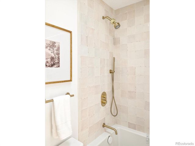 1040 Brook Road, Boulder, CO 80302