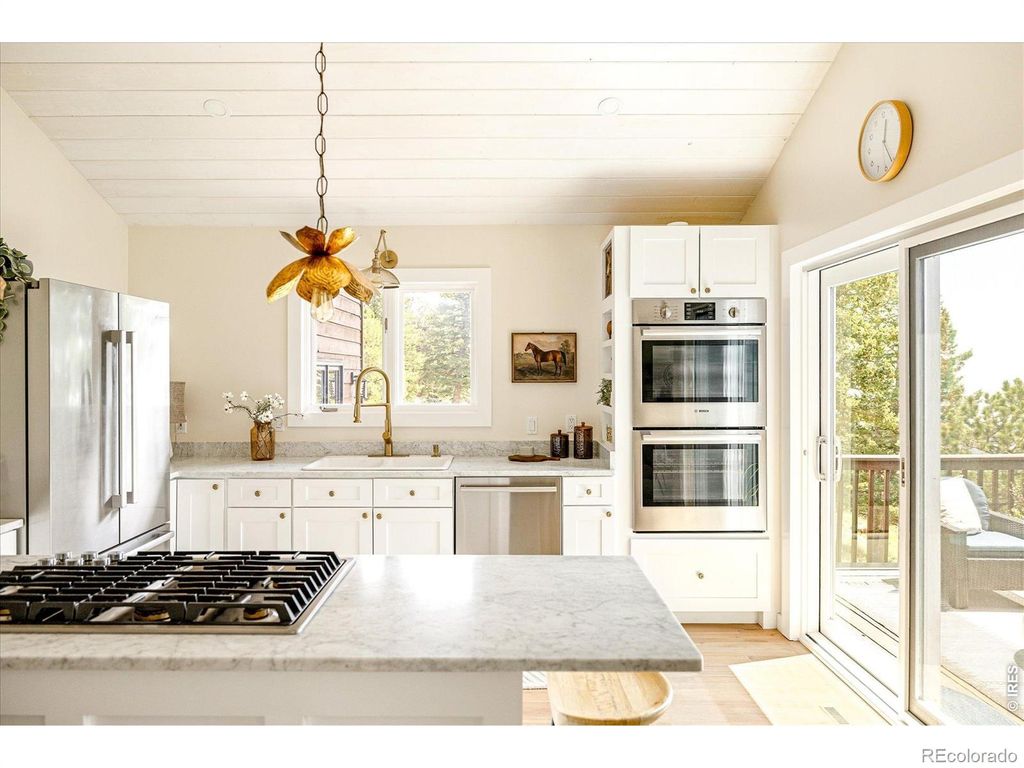 1040 Brook Road, Boulder, CO 80302