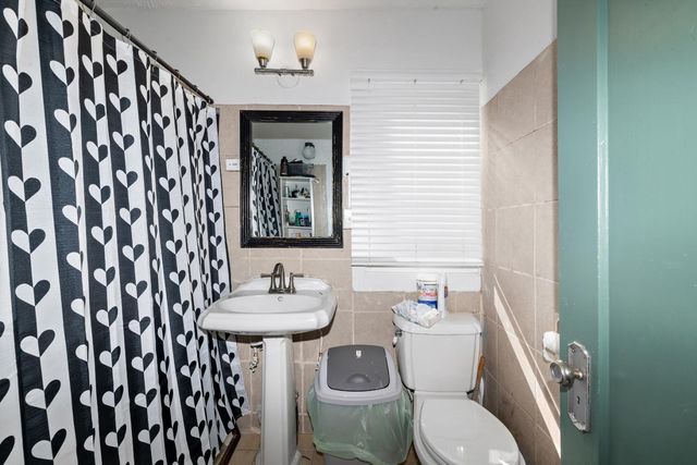 1109 Roosevelt Avenue, Richmond, CA 94801