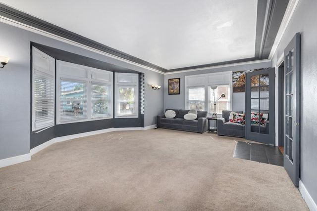 1109 Roosevelt Avenue, Richmond, CA 94801