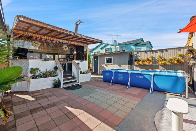 1109 Roosevelt Avenue, Richmond, CA 94801